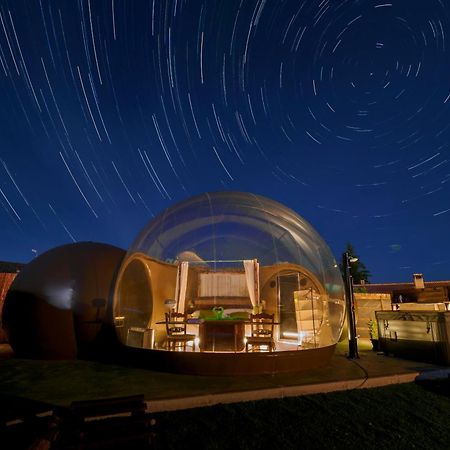 Cosmoveros - Hotel Burbuja Pedraza Exteriör bild