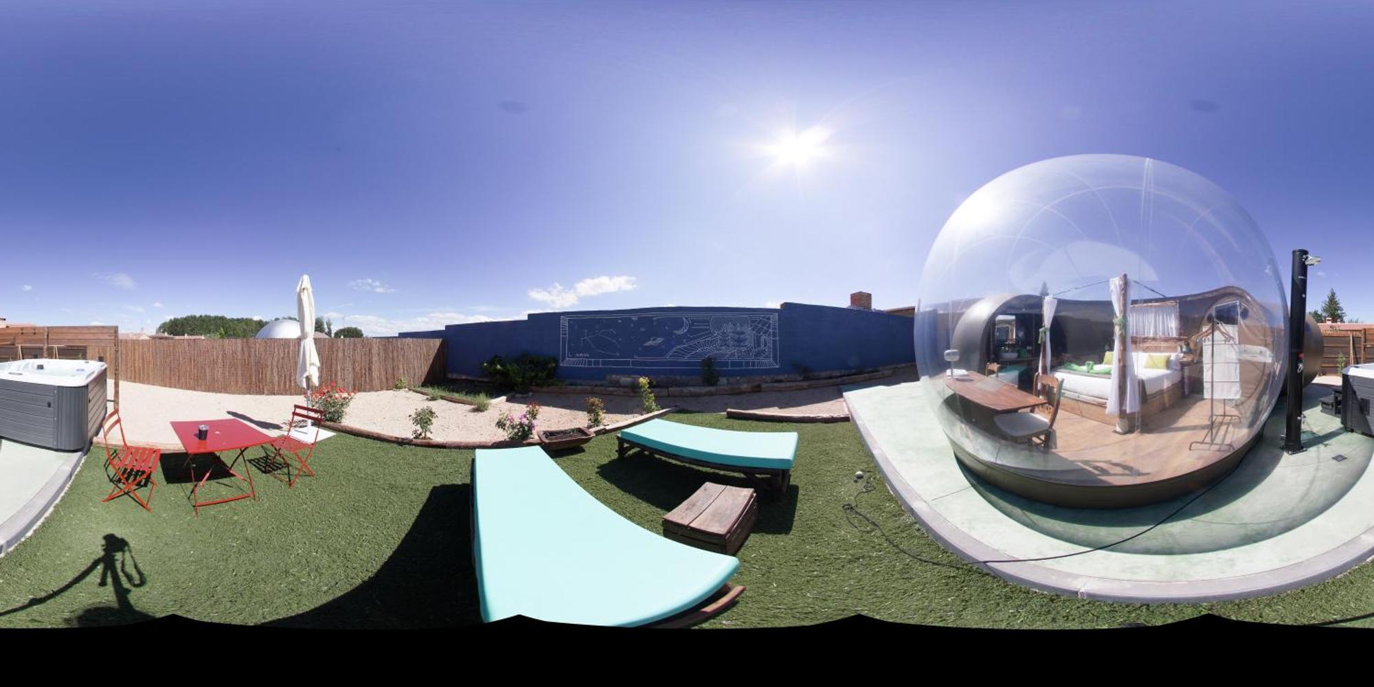 Cosmoveros - Hotel Burbuja Pedraza Exteriör bild