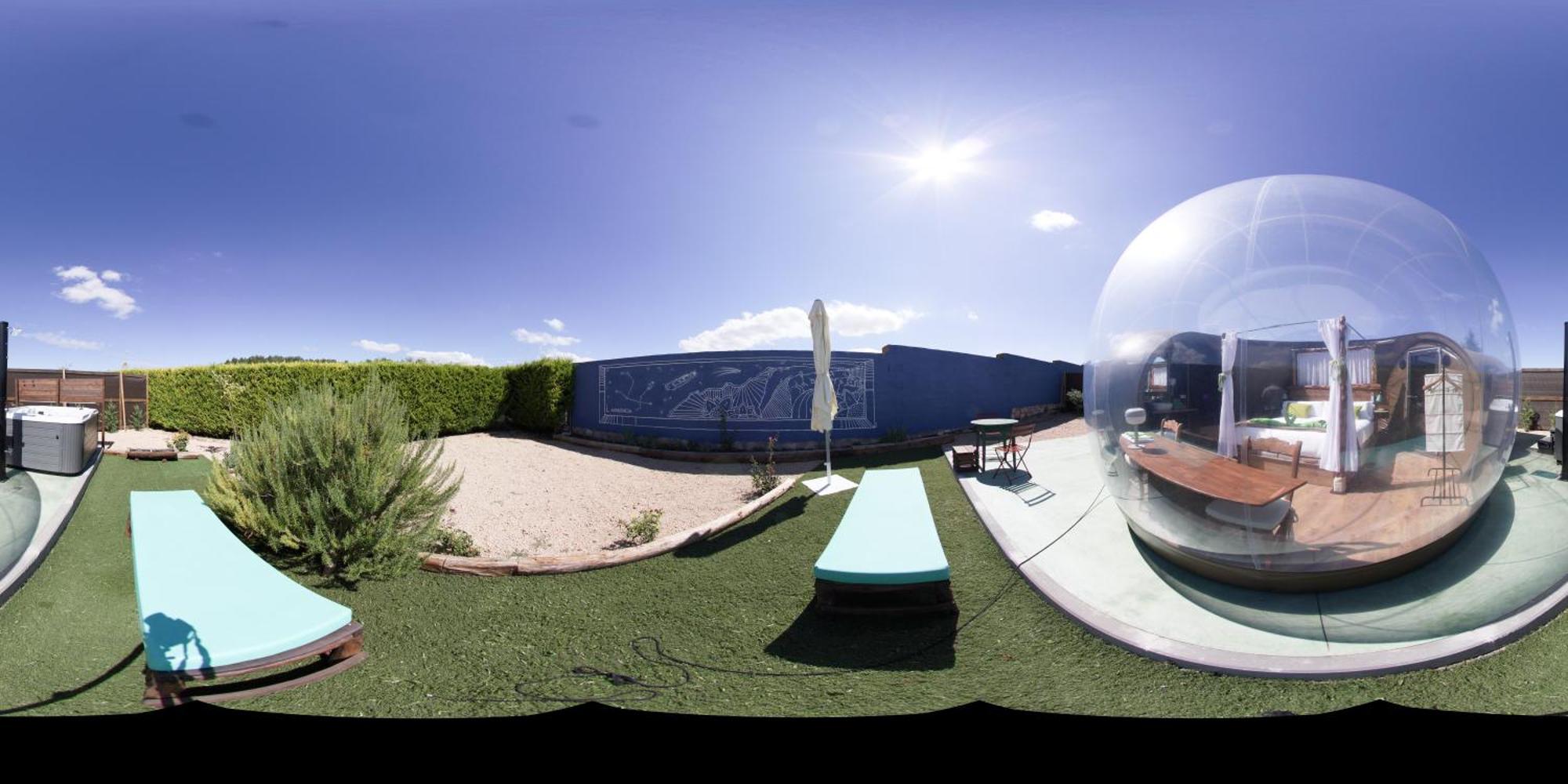 Cosmoveros - Hotel Burbuja Pedraza Exteriör bild